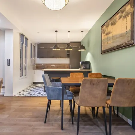 Idole Apartment