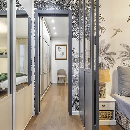 Idole Apartment *