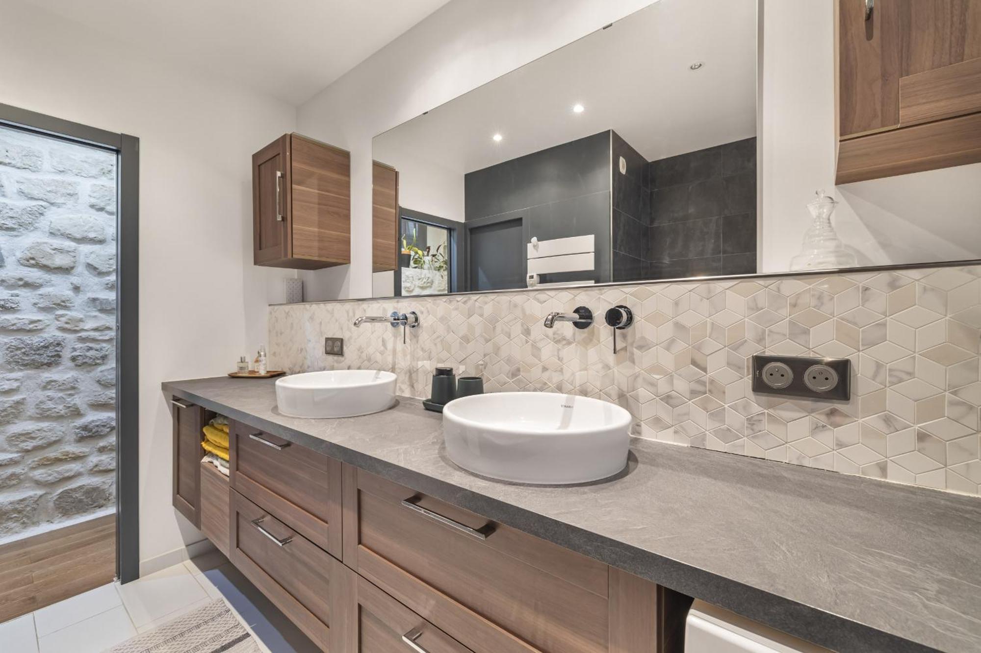 Idole Apartment